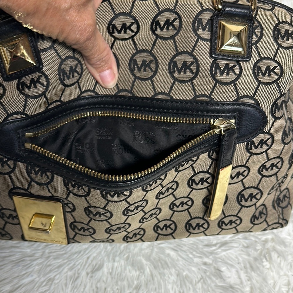 Michael Kors Black and Tan Tote Bag with Dustbag - Picture 11 of 16